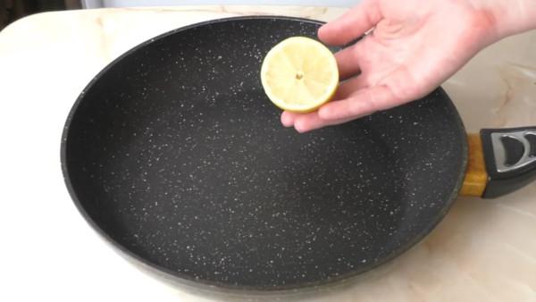 Алюминиевая сковорода — как прокалить, почистить от нагара и сохранить блеск