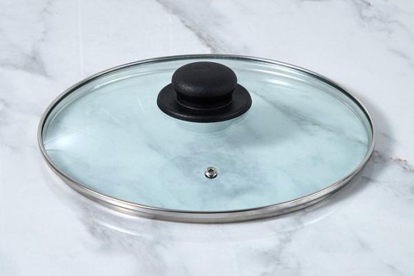 Крышка на сковороду и кастрюлю — как выбирать размер и материал?